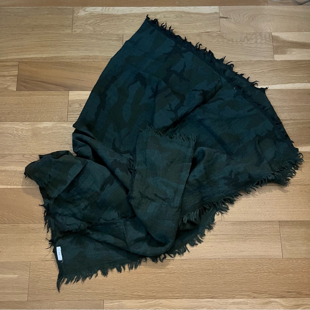 TNA Wool Blanket Scarf